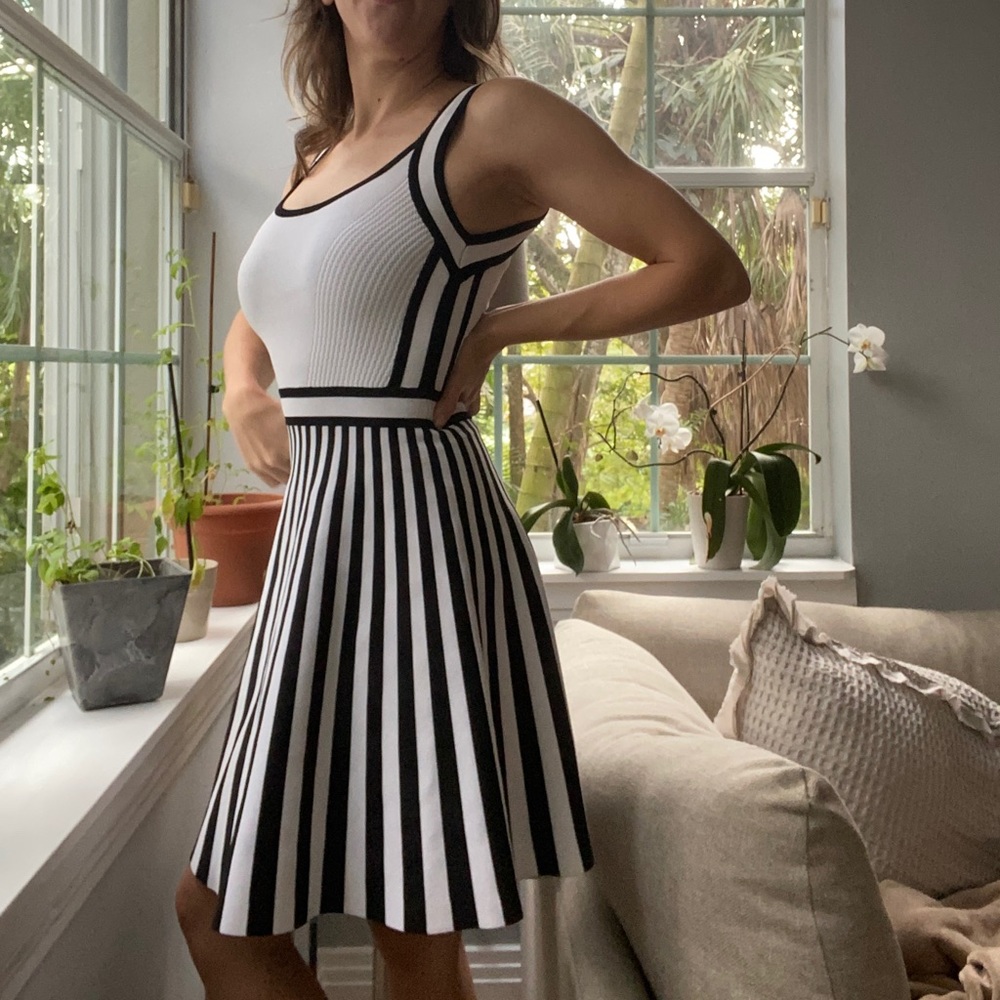 Guess Fit and Flare Dress Size XS